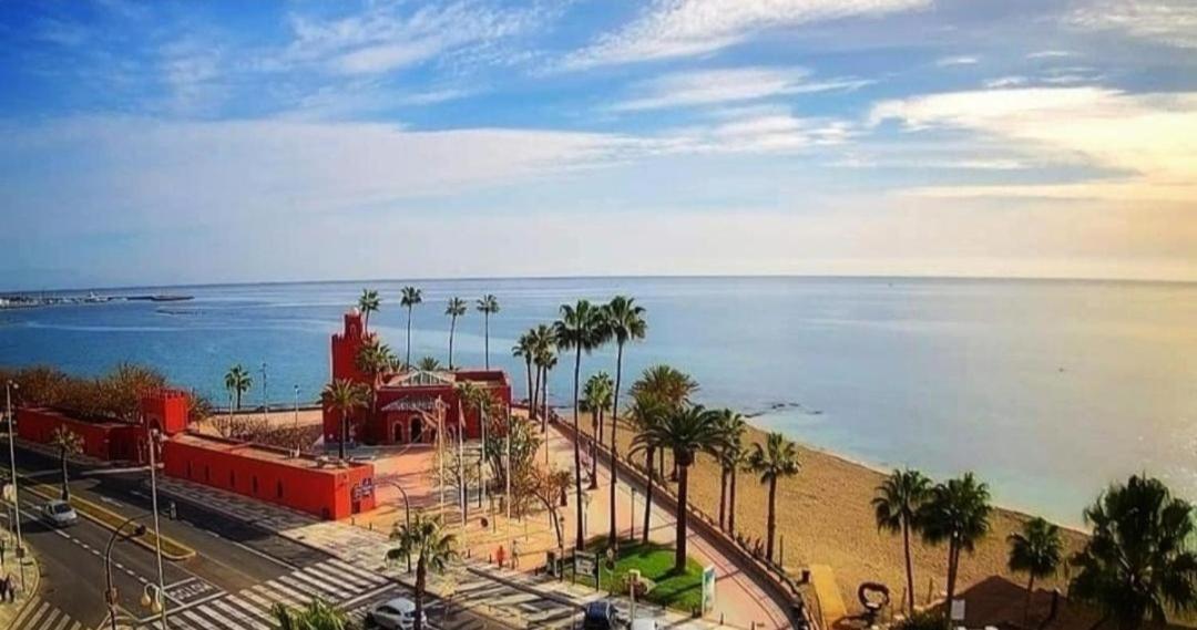 Benalbeach Casa Kito Costa 1ª Linea De Playa Benalmádena Exterior foto